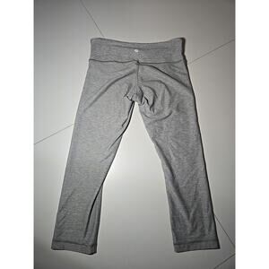 Lululemon Athletica Cropped Capri Leggings Yoga Pants Grey Size 6 workout pants